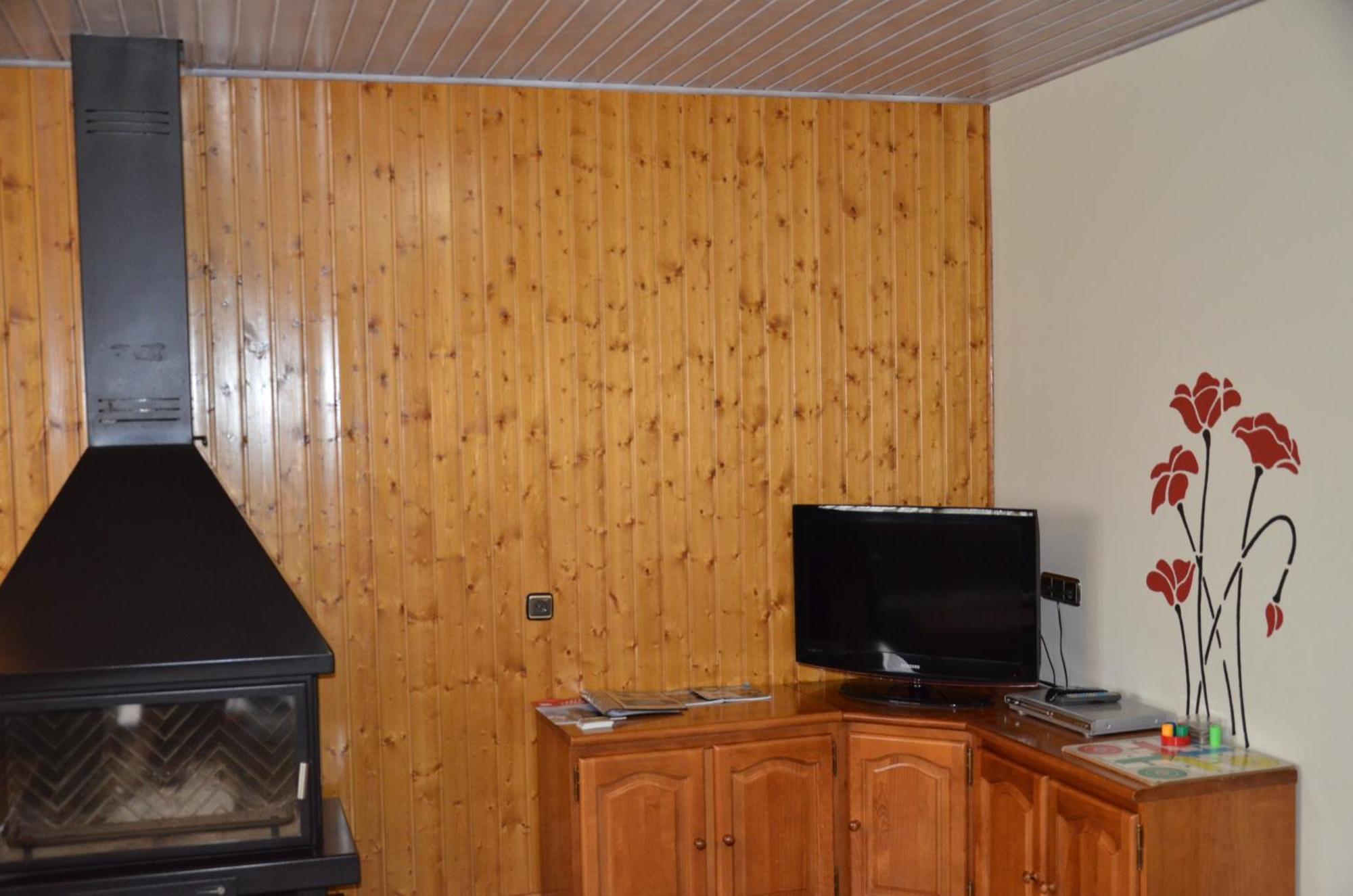 Casas La Ribera Ordesa Guest House เอสกาโลนา ภายนอก รูปภาพ