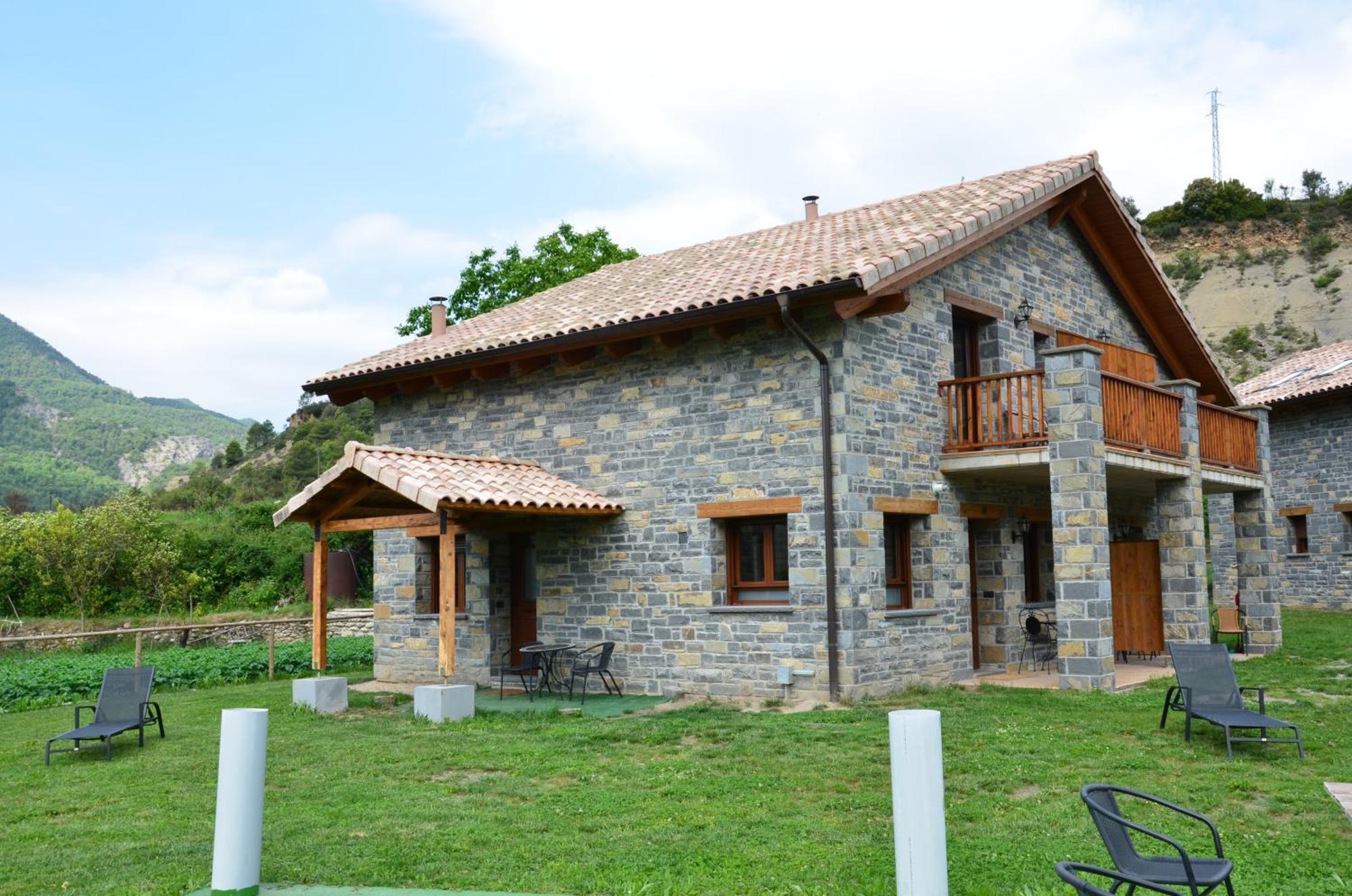 Casas La Ribera Ordesa Guest House เอสกาโลนา ภายนอก รูปภาพ